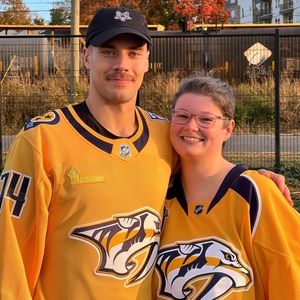 Meet your Posher, Kayla